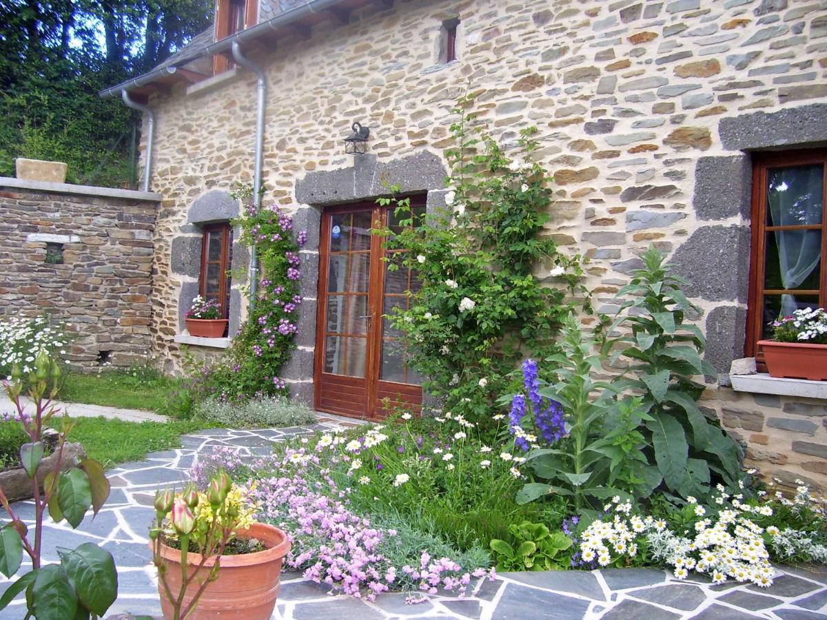 Le Martinou Bed and Breakfast Le Cayrol Exteriör bild