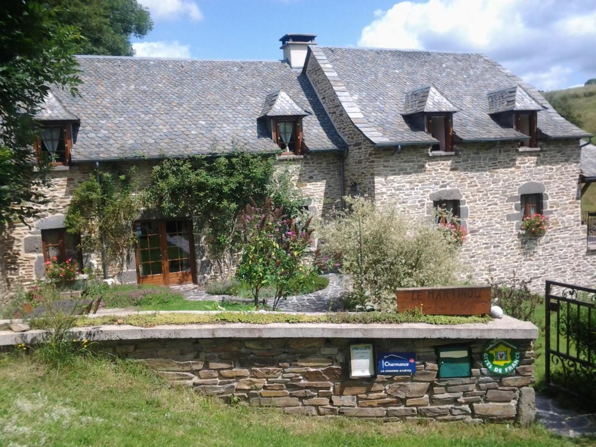 Le Martinou Bed and Breakfast Le Cayrol Exteriör bild